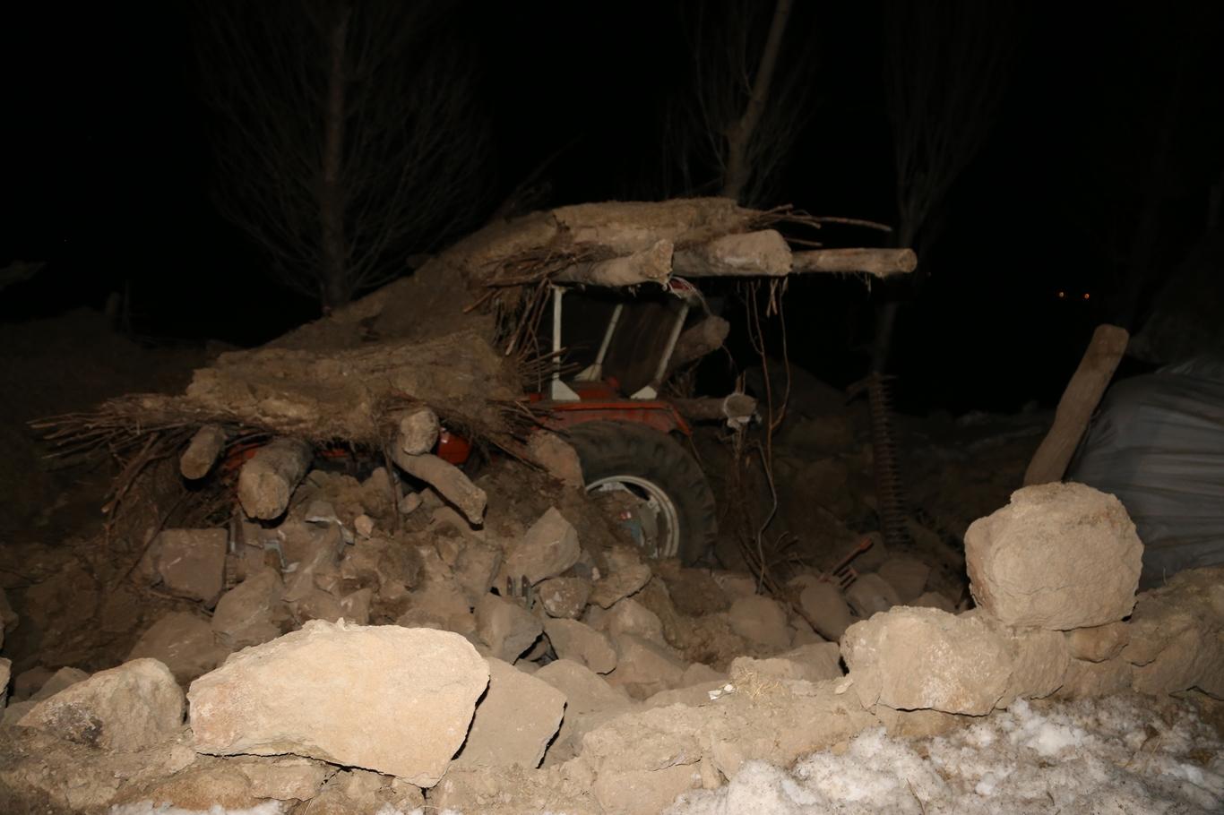 İkinci deprem Gelenler köyünde büyük hasara neden oldu